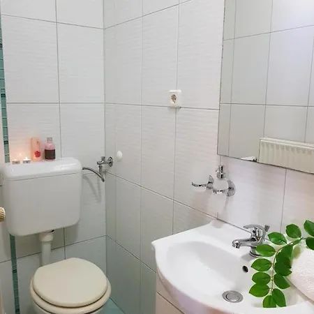Apartment Gordana 2 Selce