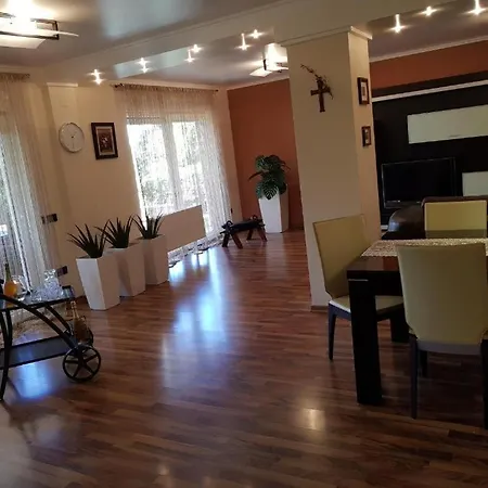 Gordana 2 Apartment *